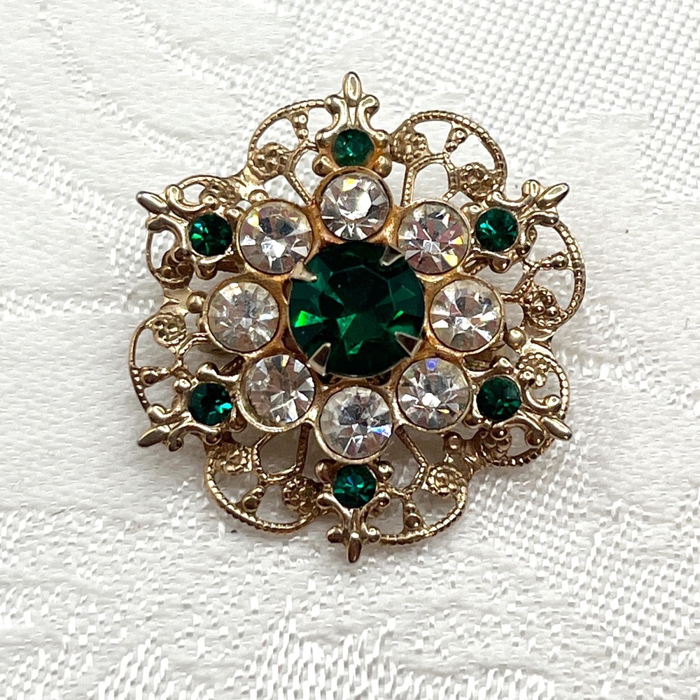 Vintage Dainty 1.25" Gold Tone Green and Clear Stones Floral Filigree Brooch Pin